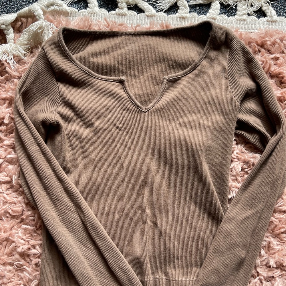 Brandy Melville brown long sleeve!